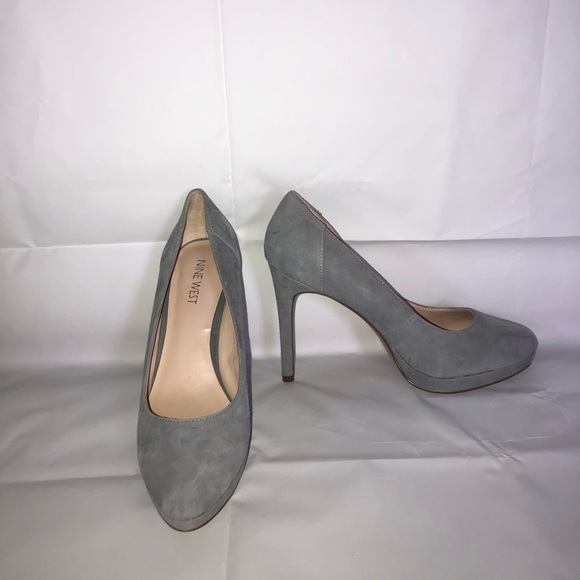Nine West gray heels - Picture 2 of 4